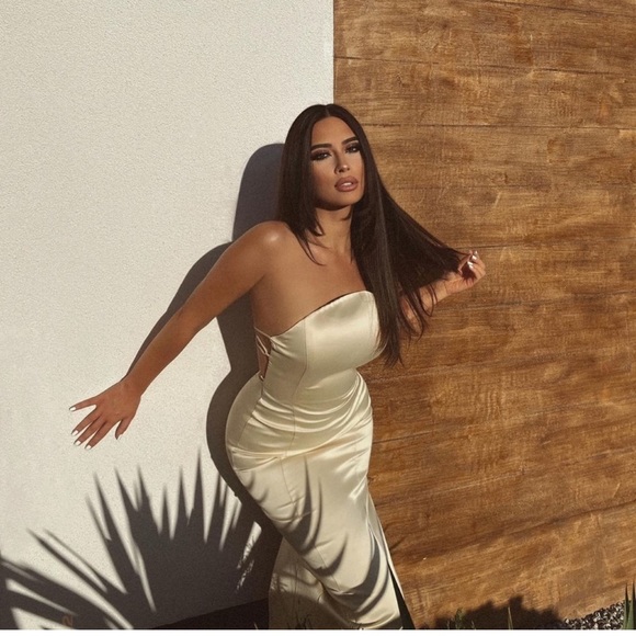 latest cute dresses Once a Queen ~ Chronicle Gown SOCIALA Bathing Suit for Chronicle transforms any moment 495 Waist Size:27″